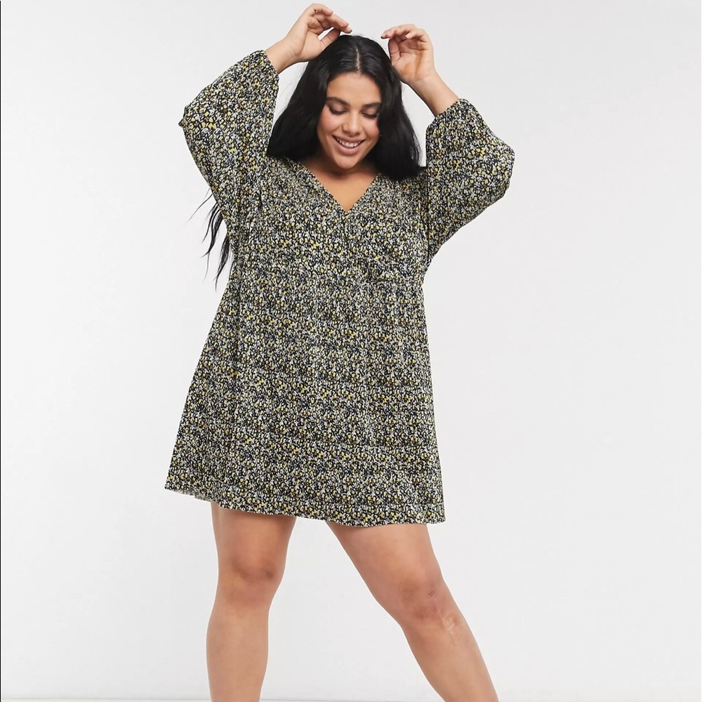 Mini plisse long sleeve V-neck dress  NWT